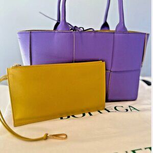 Bottega Veneta Small Arco Tote Bag - Pre Loved with Dust Bag